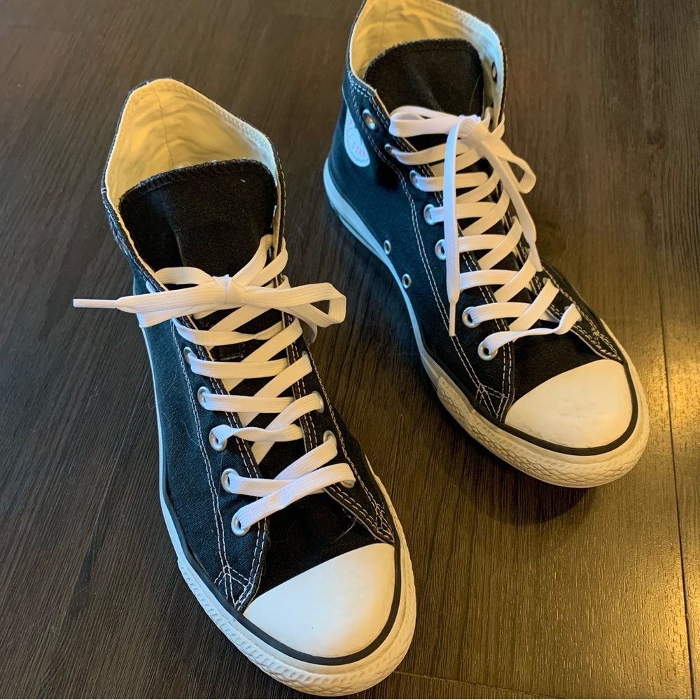 Black Converse